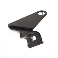 Кронштейн крепления рычага поворота желоба ST761E, 762E верхний