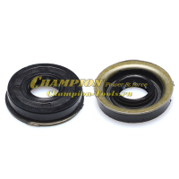 Сальник  12х28х6 с буртиком коленвала 120T,125Т правый, сторона сцепления