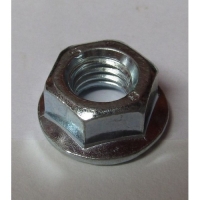 Гайка крышки шины 118, 120, 318, 324, 420, 422